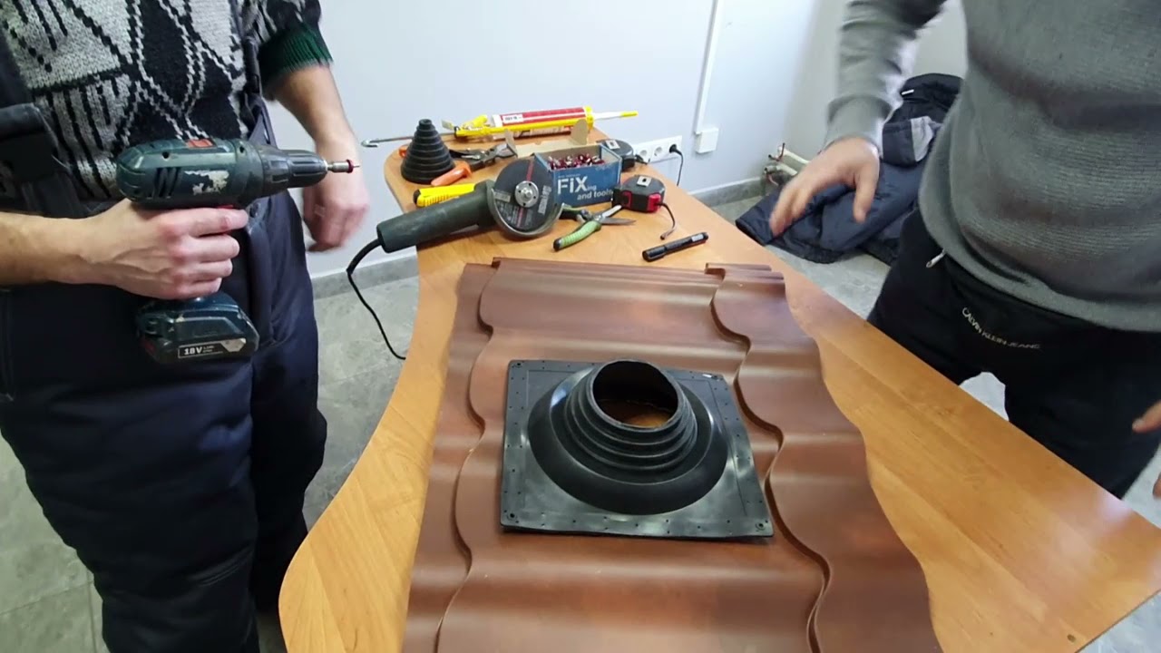 POLIVENT проходной элемент UNIVERSAL кровельный, монтаж