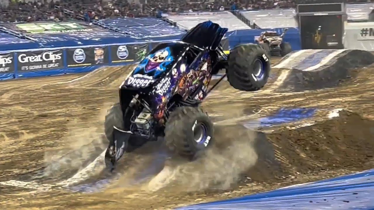 Monster Truck Son Uva Digger 2023 LA Save: Monster Jam Videos 2023