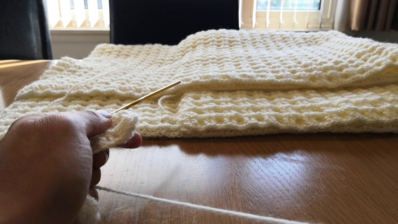 Manta para bebe David em croche com Maria Helena