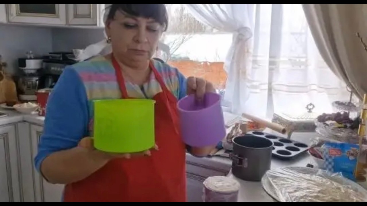 Подготовка к празднику. Пеку куличи и кексы. Делаю декор. Неприятная история.