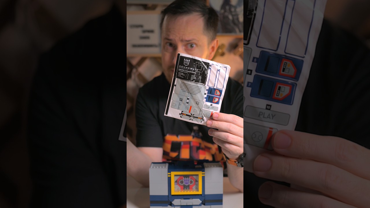 Спасаем Саундвейва от качественных мятых наклеек LEGO