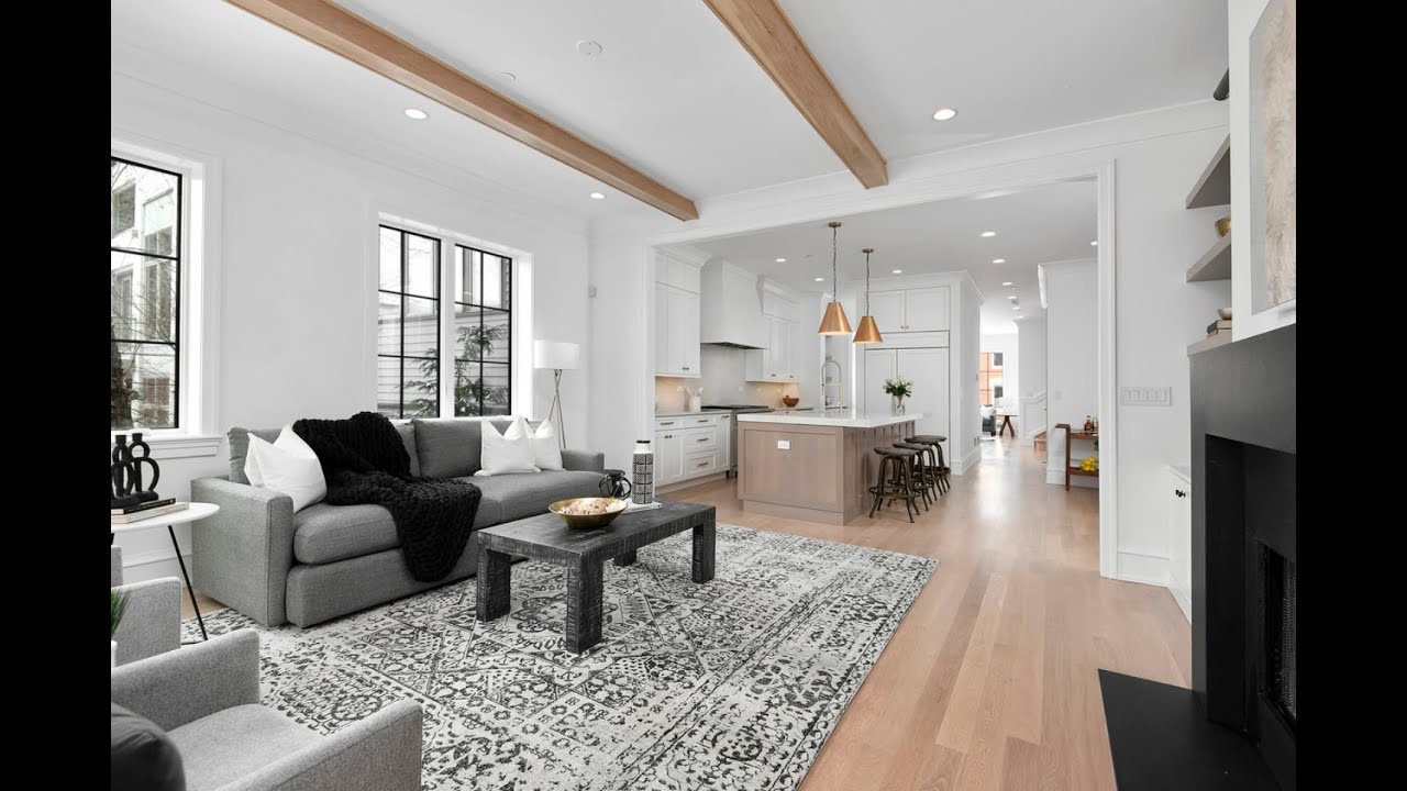Luxury Single Family Home in Lincoln Park, Chicago