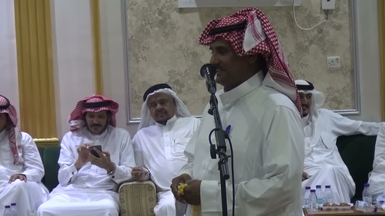 محاورة بين الشاعرين : قاسم العازمي العتيبي ومنصور القارحي الهذلي