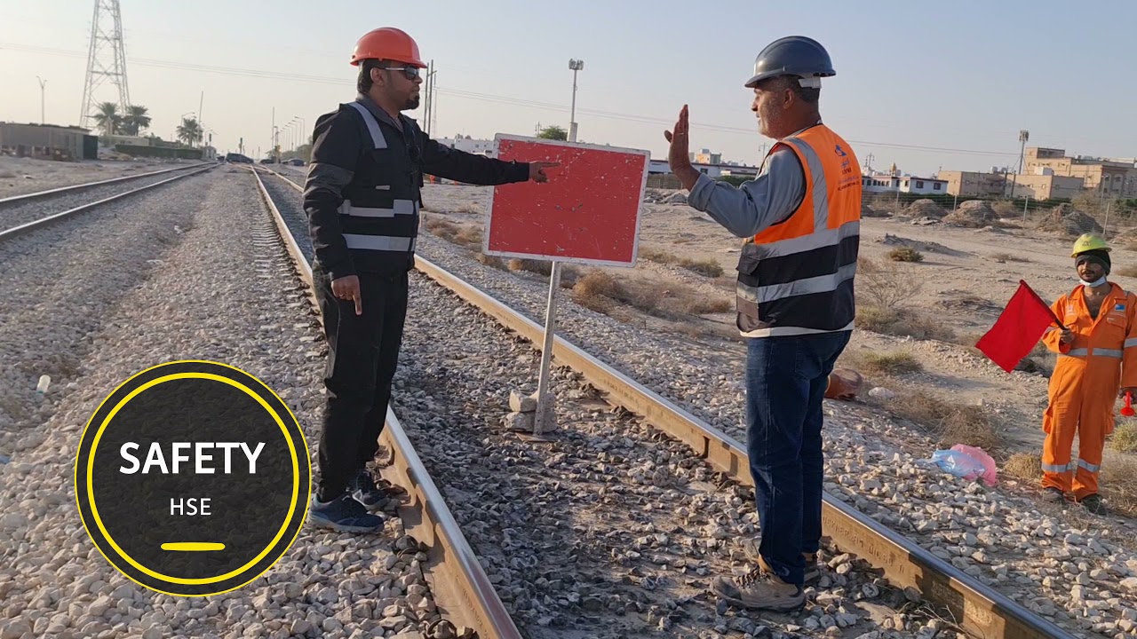 الأشراف على فريق الصيانة والتشغيل