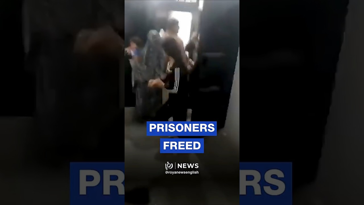 🚨Tribal fighters free female prisoners in Raqqa after SDF retreat