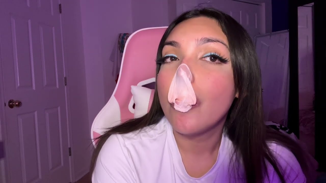 BUBBLE GUM POP ASMR | blowing bubble gum popping sounds
