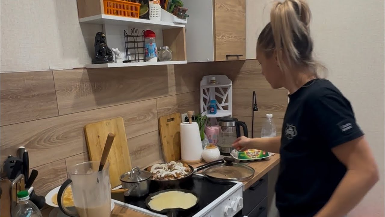 Мы тут курочку жарим, чуть-чуть 🤏😜#ромавика