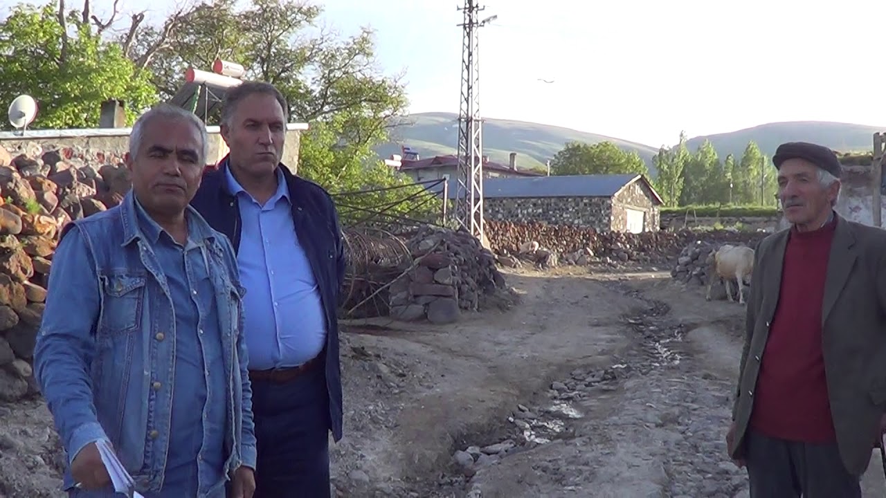 KARS MERKEZ ALACA KÖYÜ MUHTARI MAHMUT VARGÜN KÖY İÇİ SOKAKLAR DERE YATAĞINA DÖNMÜŞ ÖNLEMİNİ YETKİLİL