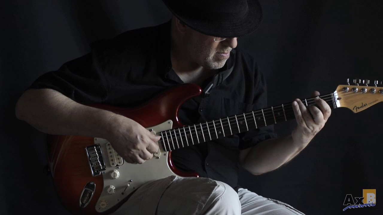 Alex Blanco interpreta 
