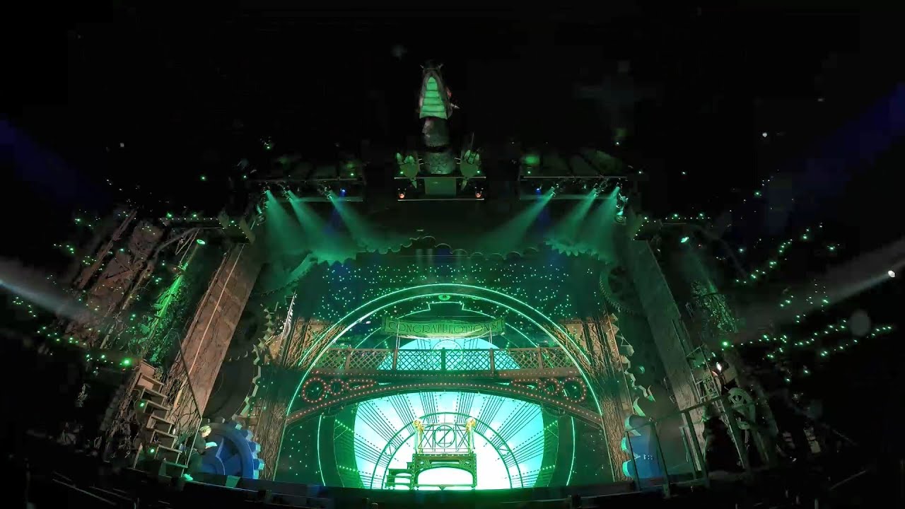 [뮤지컬 위키드 2025] 무대 셋업 영상 공개!