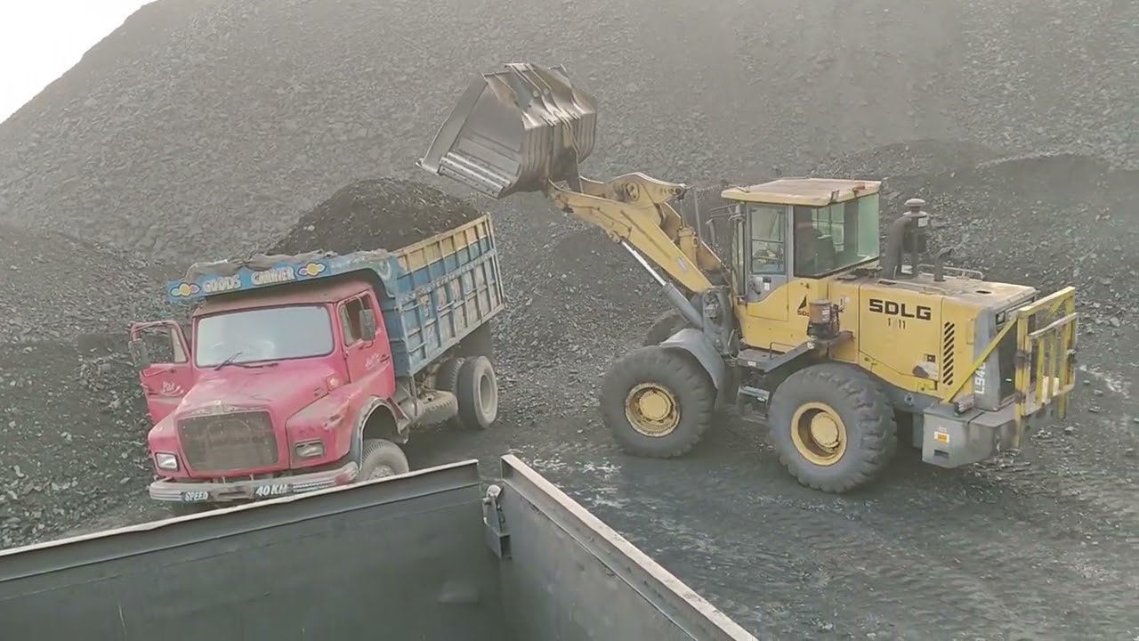Loder Loading Stone Into Dumper Truck | Heavy Machi viral ...