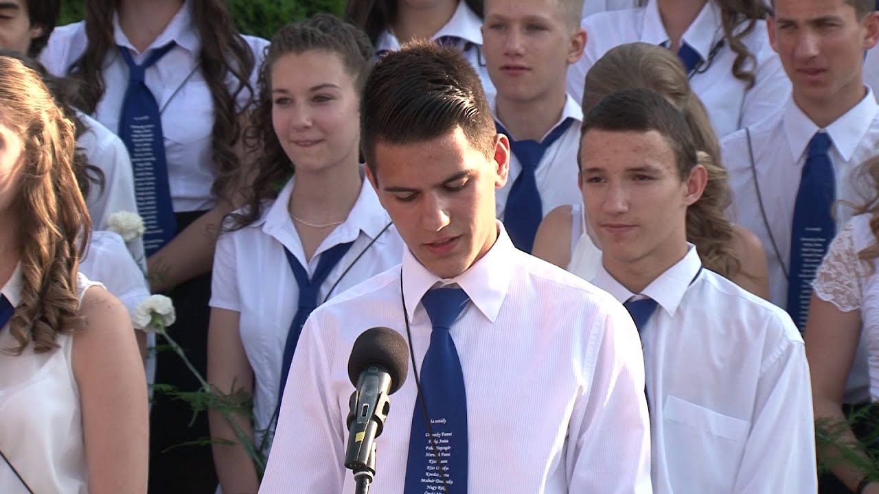 Ballagás a központi iskolában - 2015.06.12.