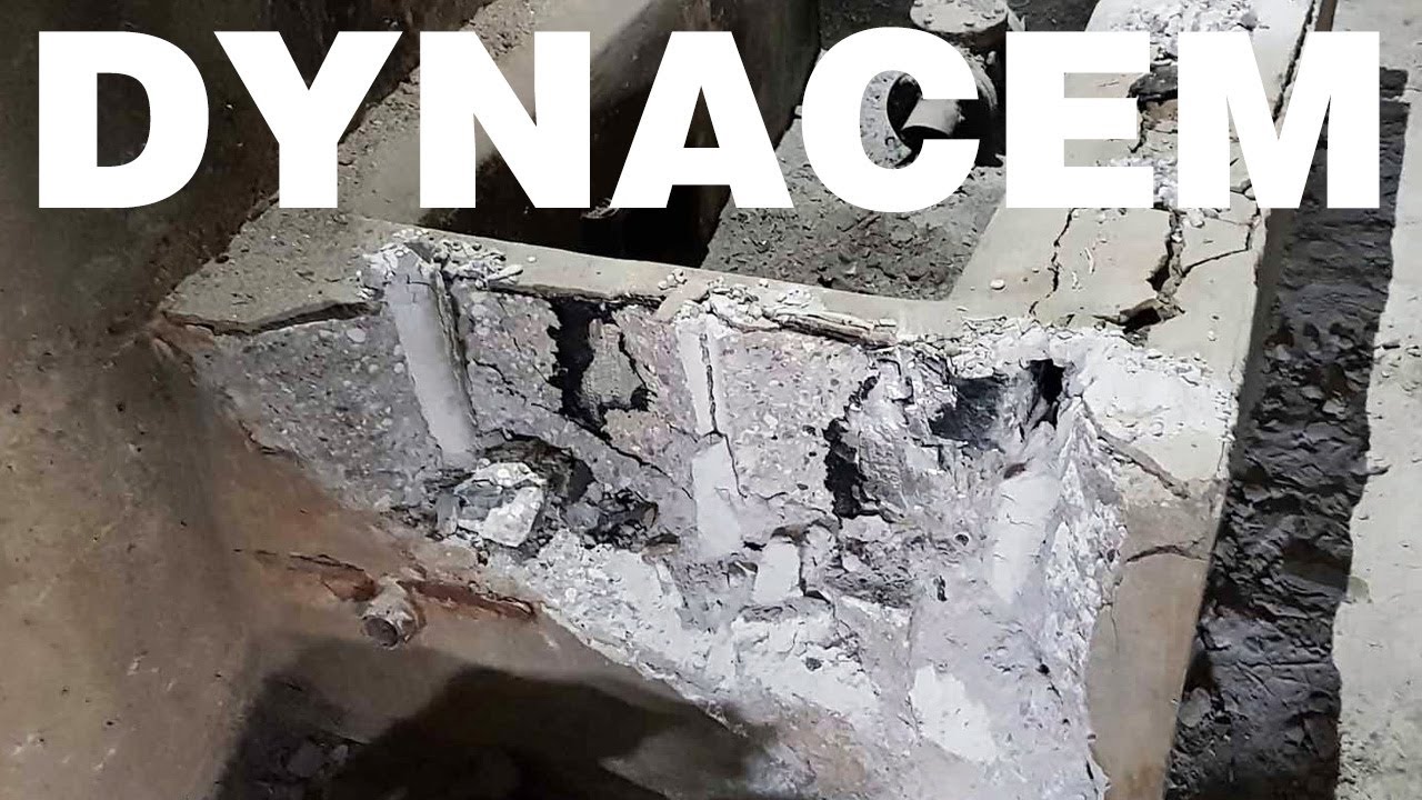 Concrete demolition and rock breaking with Dynacem - 13 sec timelapse