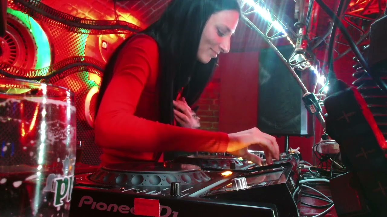 Petra.Liberty - DNB SET - Cross 21.12. 2022