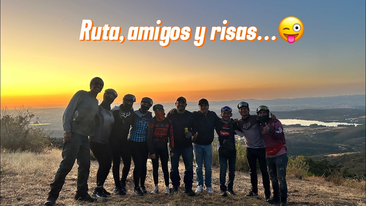 Otra aventura con los amigos 🤪🫡 (atardecer en el cerro El Roble) 