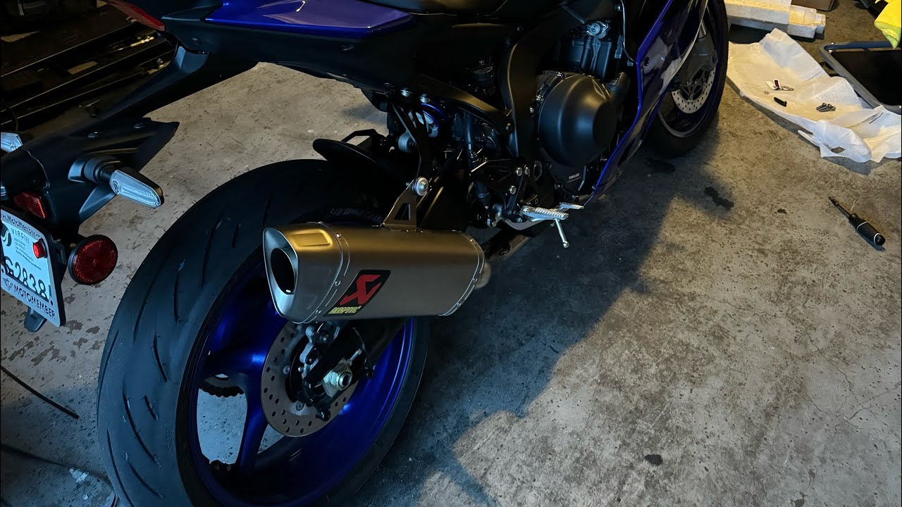 Installing the Akrapovic Exhaust on my R9! How-to // Tips & Tricks [4K]