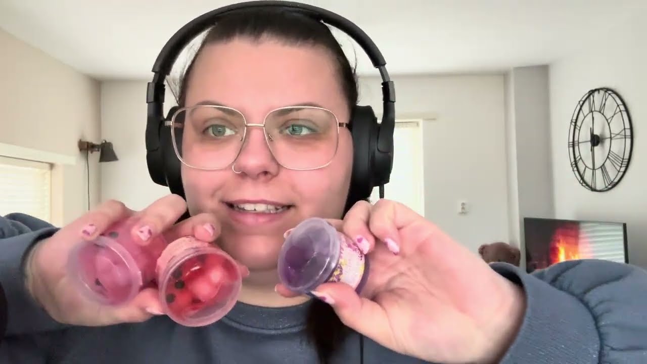 ASMR Nederlands - Fidget toys uit 2016! 🤍 | ASMR Eef