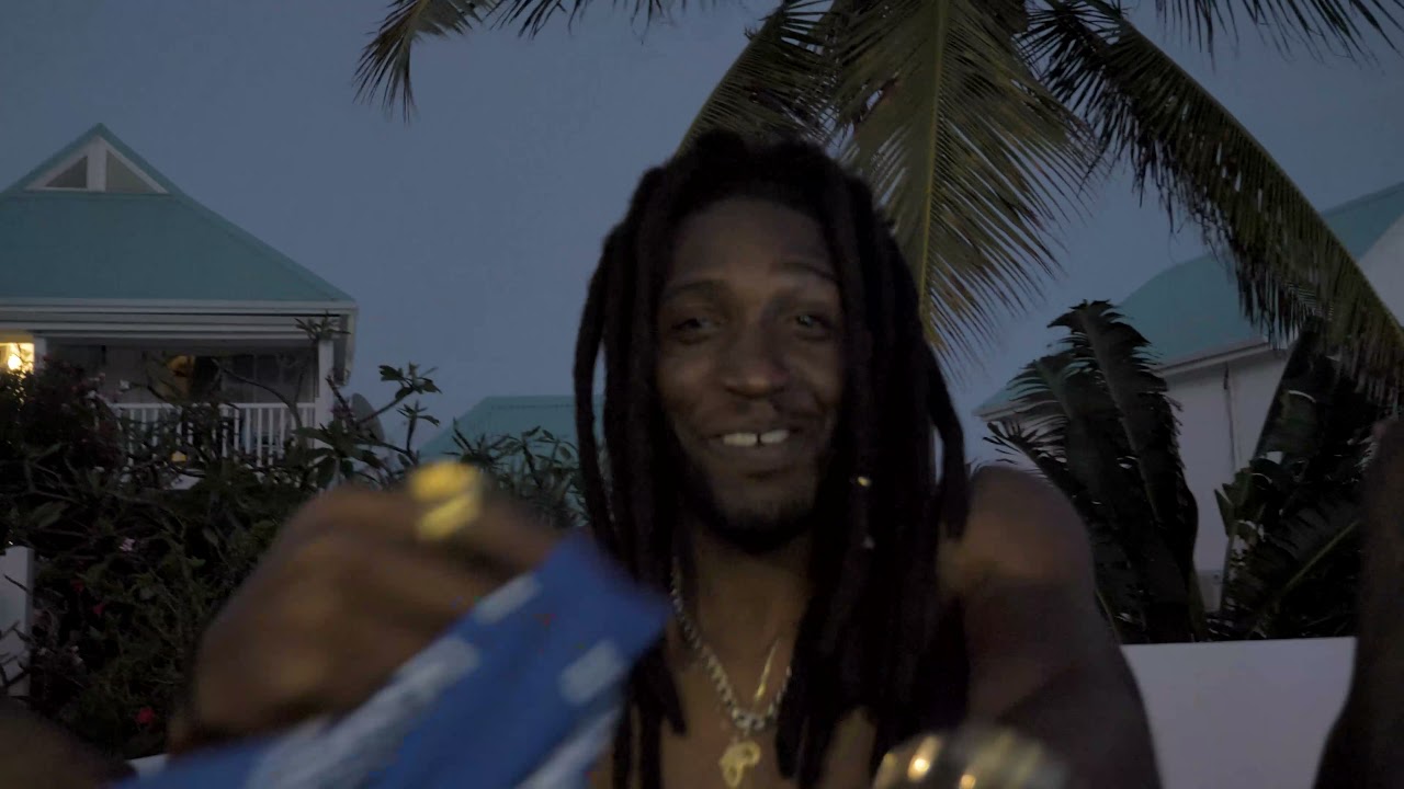 Macaronii482 - ISLANDS FREESTYLE (Official Music Video)