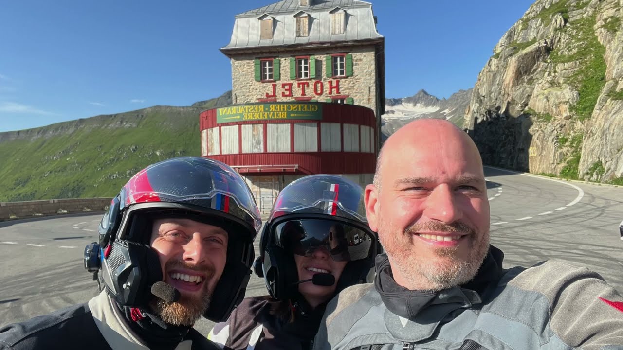 #passosangottardo #passofurka #passospluga #passodelsanbernardino in #moto