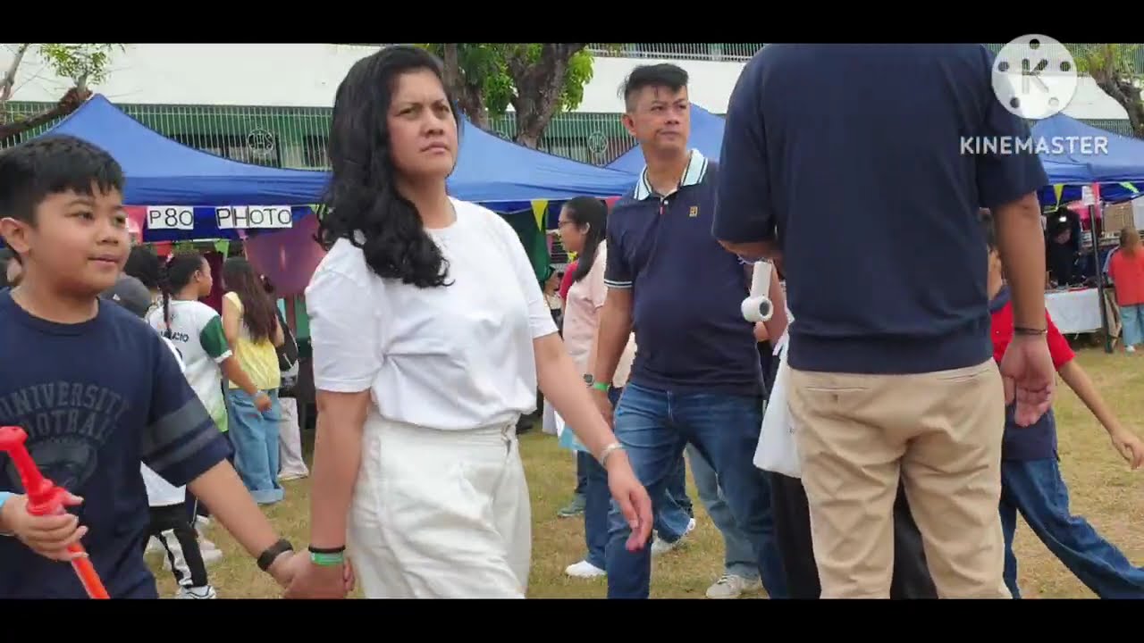 Part2 of my family day Going around checking foodandwatching#myteachersdancing 