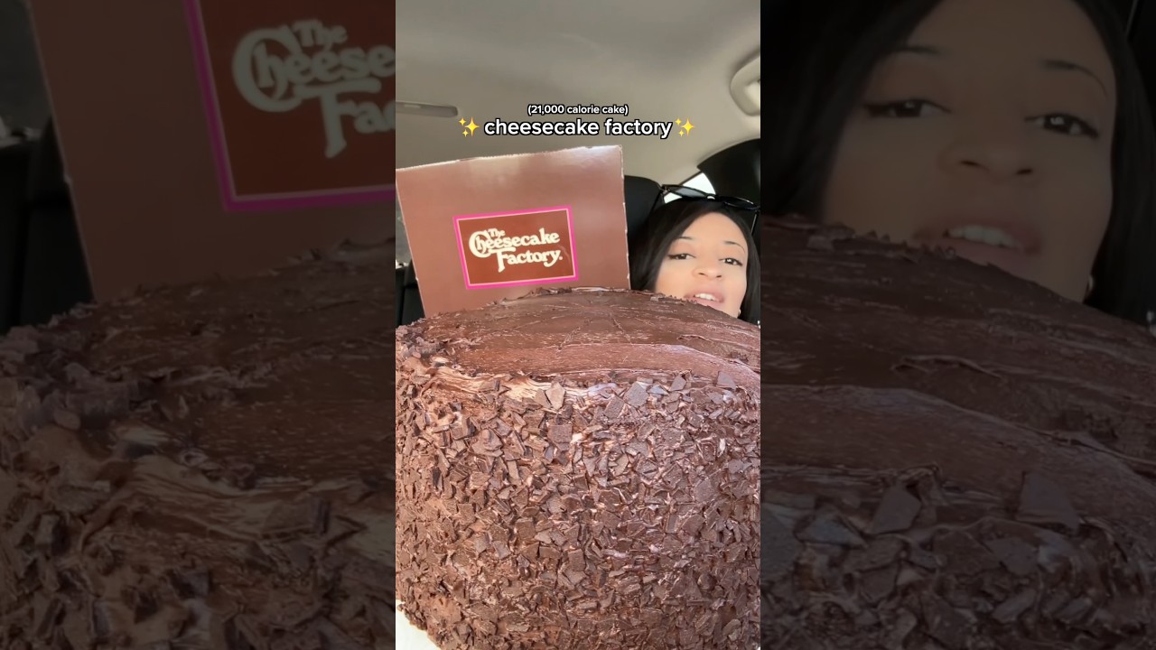 Cheesecake Factory: шоколадный торт на 12 тысяч калорий 🍰 с @brumate #brumatepartner