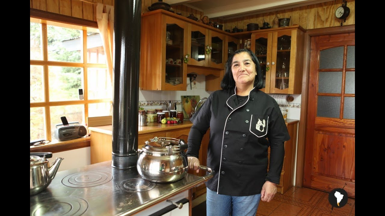 Aprende a elaborar tus propios licores artesanales con los frutos silvestres del lago Frío