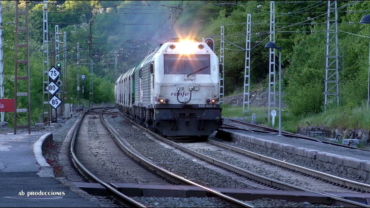 TRAINSPOTTING (VOL. 5018) Locomotora Renfe Serie: 333 (Prima) (UHD 4K)