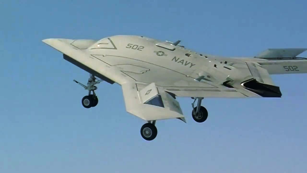 Northrop Grumman - X-47B UCAS First Carrier-Based Flight + Touch & Go + Arrested Landings [720p]