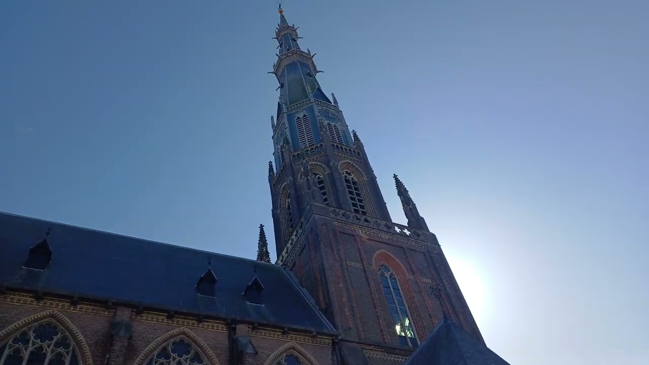 Leeuwarden NL kerkklokken Bonifatiuskerk 2 x deelgelui