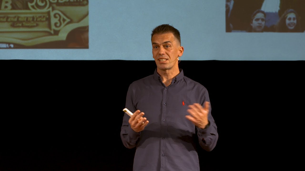 Czy każdy może osiągnąć sukces? W poszukiwaniu złotego środka. | Artur Kujawiński | TEDxKatowice
