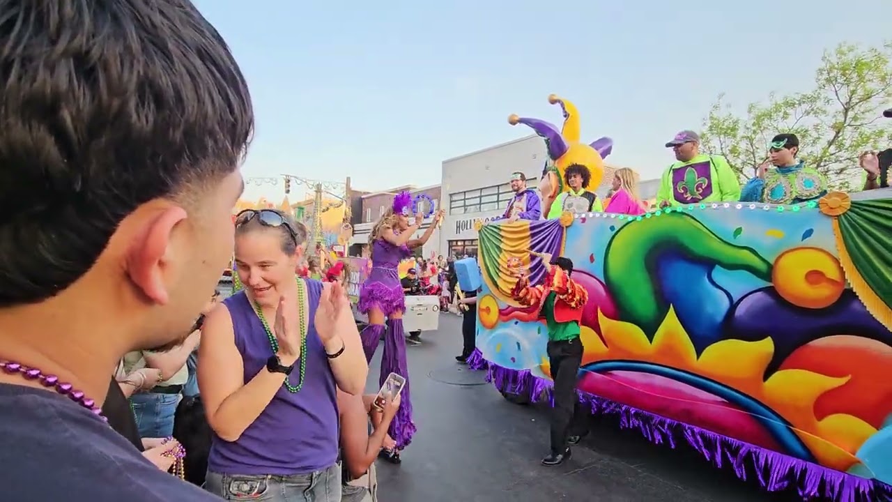 Last day of mari gras six flags fiesta tx  3 15 26 #dontoweanycopyrights 