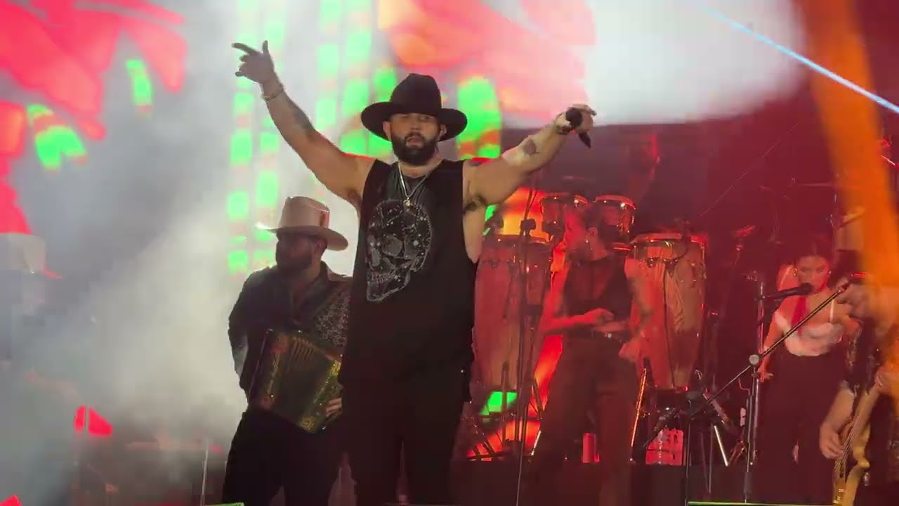 No Es Por Acá - Carín León en vivo Mazatlán 22 Junio 2024