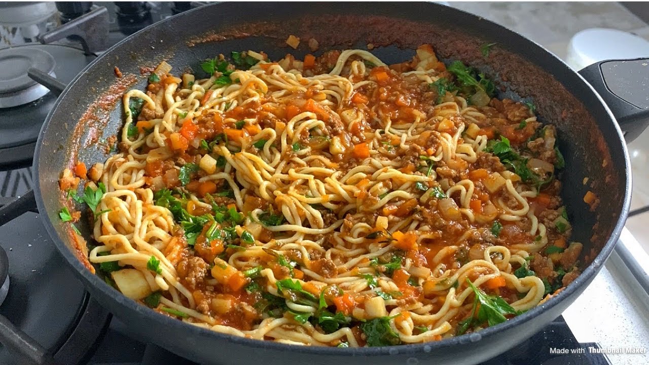 EVDE KENDİ MAKARNANI KENDİN YAP!!! BOLONEZ SOSLU MAKARNA TARİFİ!!!