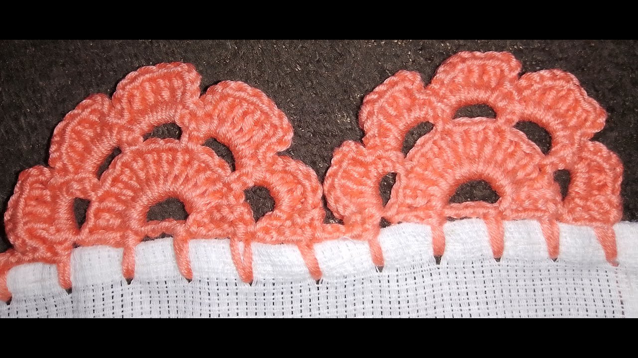 Orilla de flores para servilletas