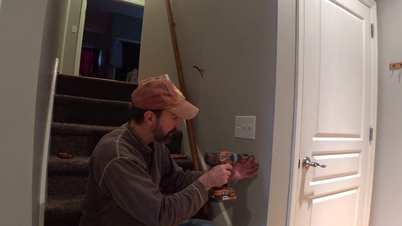 How to tighten a handrail on a staircase