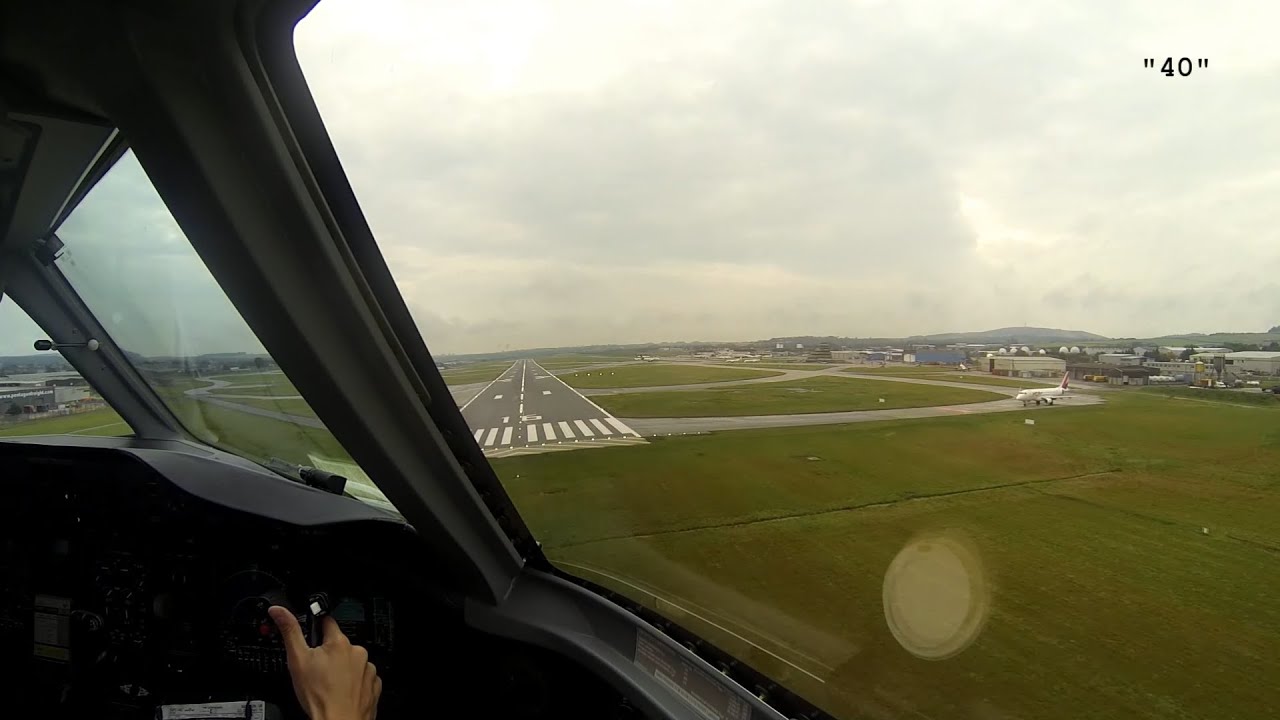 Wideroe Dash 8 Q400 cockpit view landing Aberdeen, Scotland
