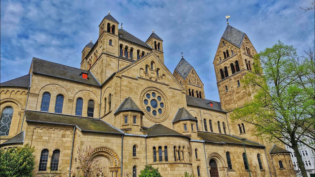 DÜSSELDORF-OBERKASSEL [D] - röm.-kath. Kirche St.Antonius - Vollgeläute