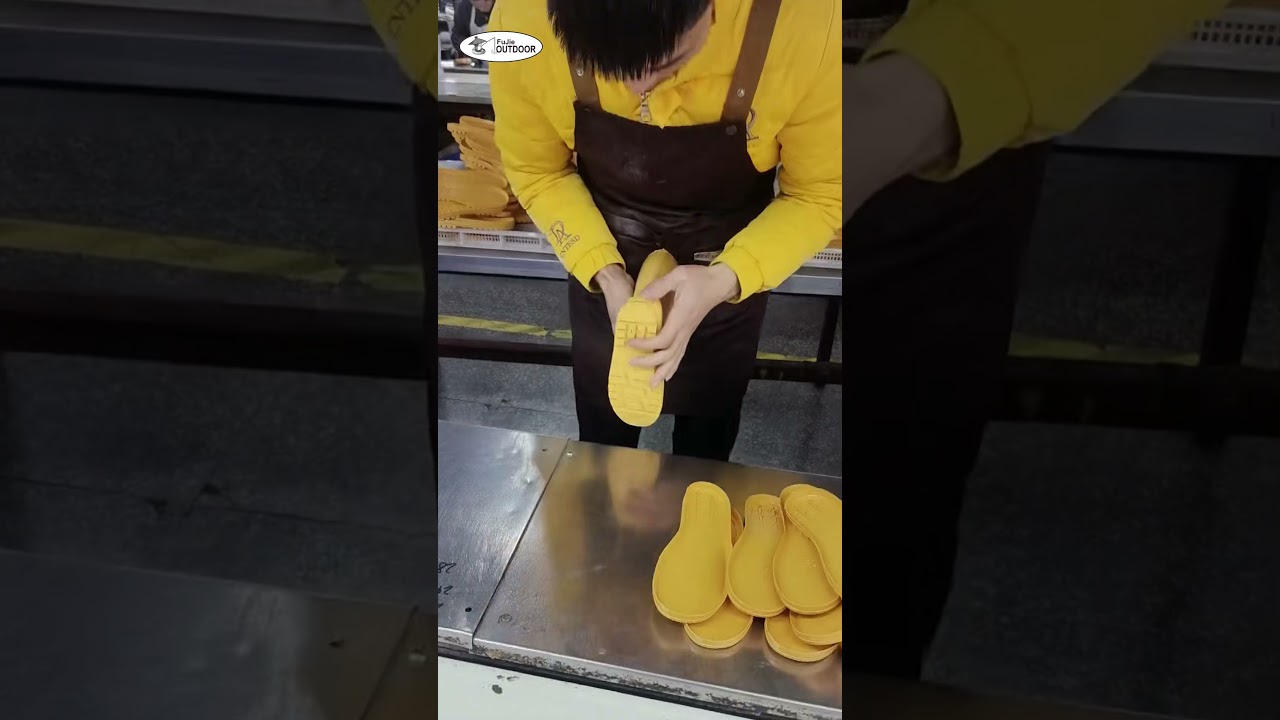 Kids rubber rain boots manufacturing excellence  #rainboots #shoes