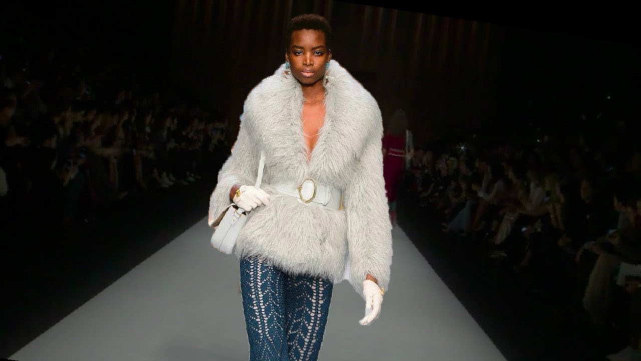 Elisabetta Franchi | Fall/Winter 2018/19 | MFW