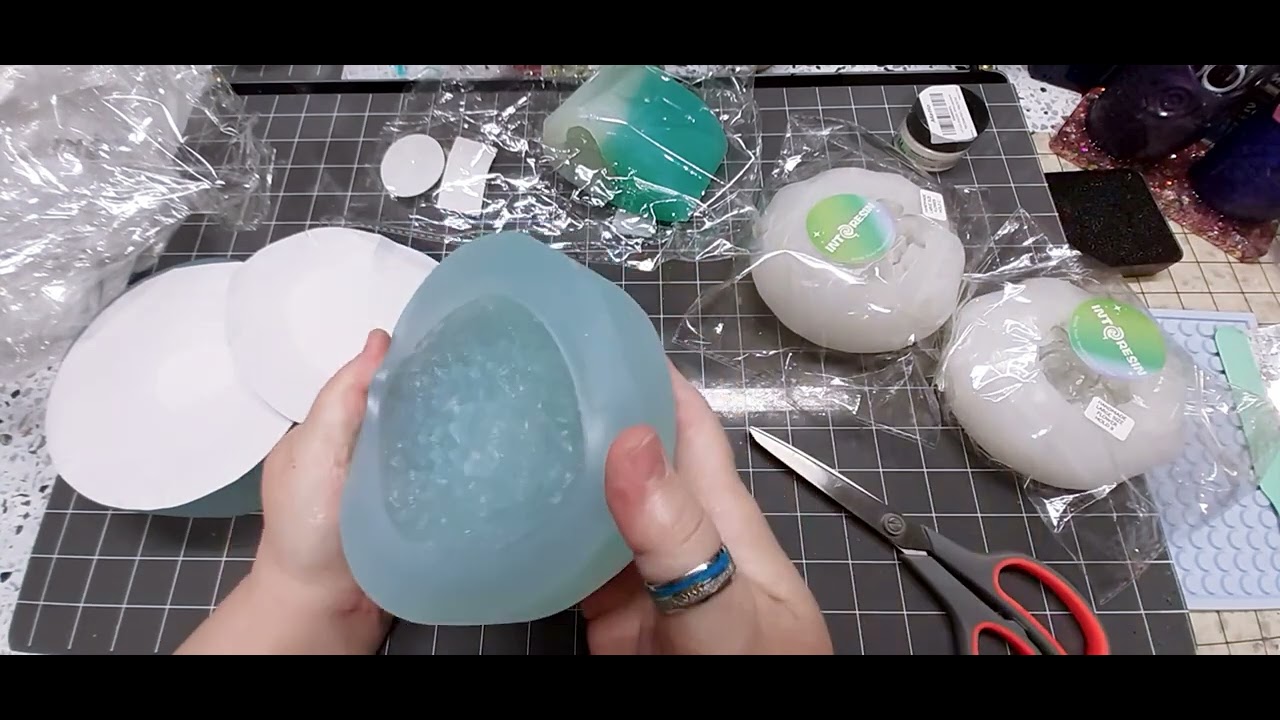 #304 intoresin unboxing and pouring