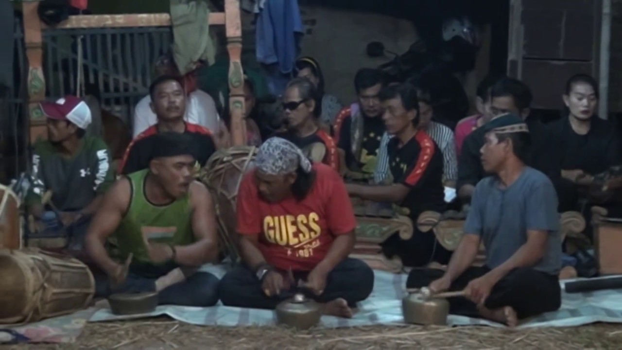 Topeng Kaleng Mekar Budaya ( Bapak Budong )