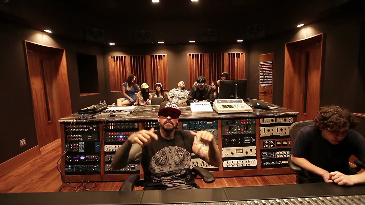 Cartel de Santa - Doctor Marihuana ft Big Man (VIDEO OFICIAL) Babilonia Music