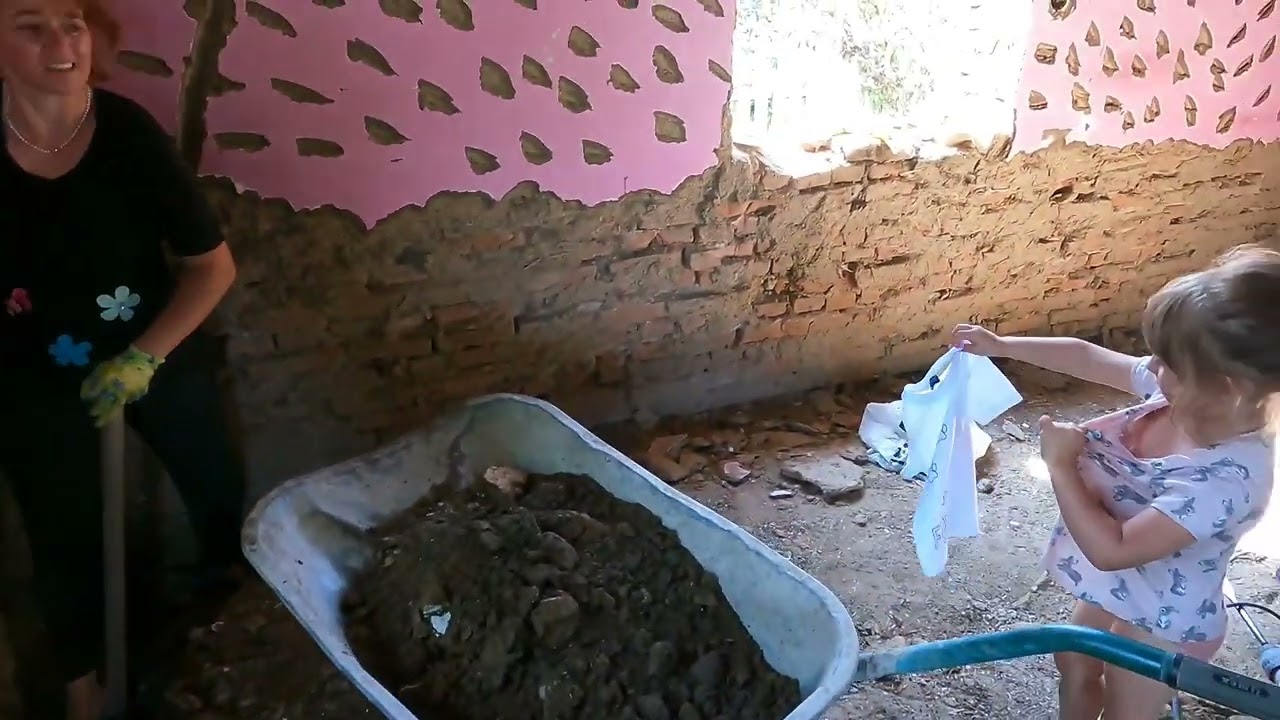 Renovare casa batraneasca...oare va cadea peretele asa cum l-am facut?