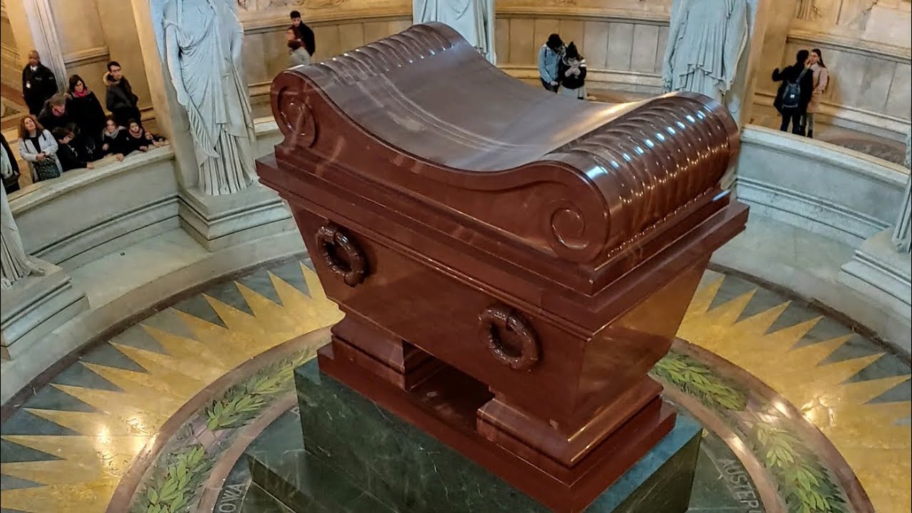 The Army Museum - Les Invalides  Napoleon Bonaparte Tomb