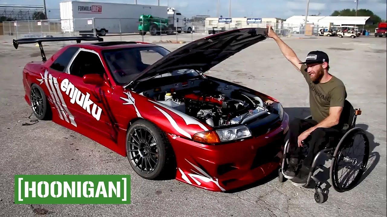 [HOONIGAN] Unprofessionals - Chairslayer Duct Tapes Foot to Enjuku Racing's 500HP R32 Skyline!
