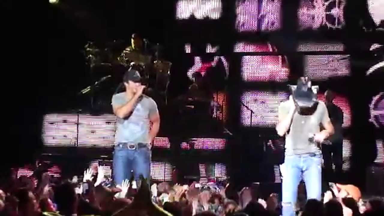 Luke Bryan & Tim McGraw - St. Louis, MO