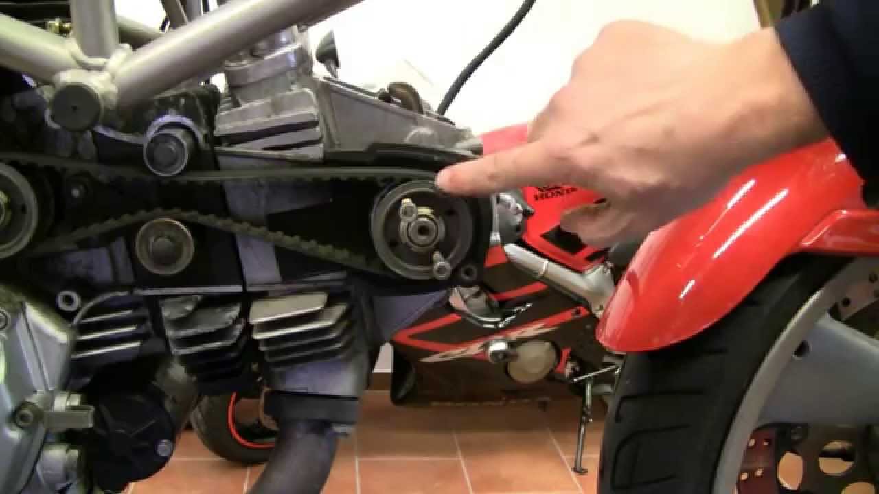 Ducati Monster 600 -- Teil 7 -- Kompression - Druckverlust - Shims ausbauen