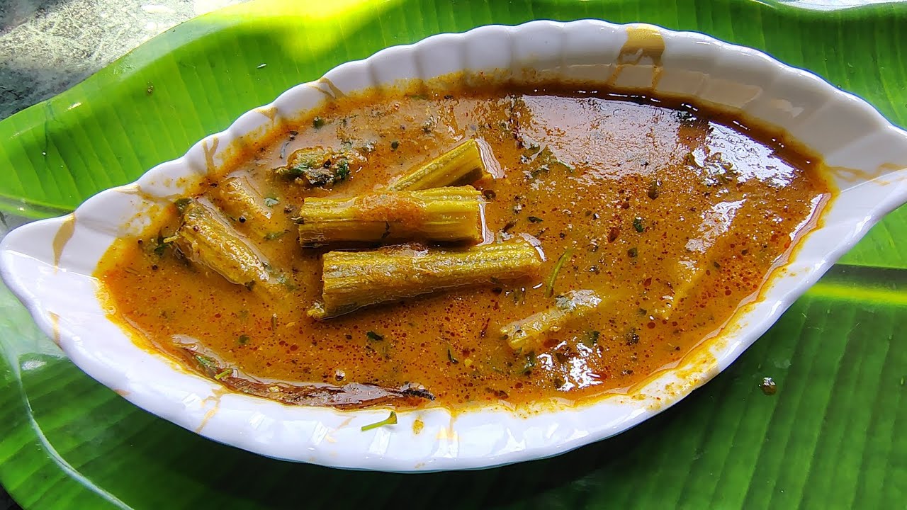 शेवग्याच्या शेंगांची झणझणीत रस्सा भाजी | Gavran Drumstick Rassa Bhaji Recipe in Marathi