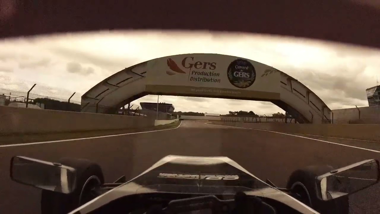 Formule 4 Tatuus T 014 - Vue mini caméra dans le casque !!