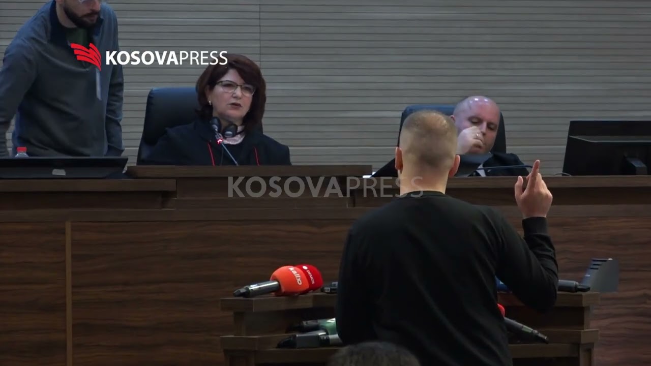 Momenti kur Naim Murseli ballafaqohet me fotografit&euml; e Liridon&euml;s s&euml; vr*r&euml;